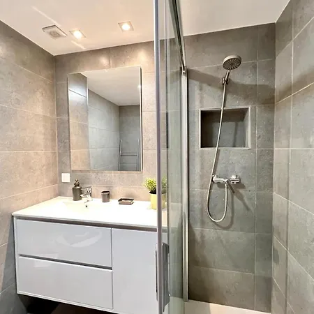 Twins 3 With Pool By Homing