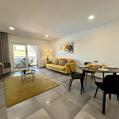 Twins 3 With Pool By Homing Apartamento *