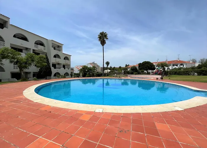 Apartment Twins 3 With Pool By Homing Albufeira