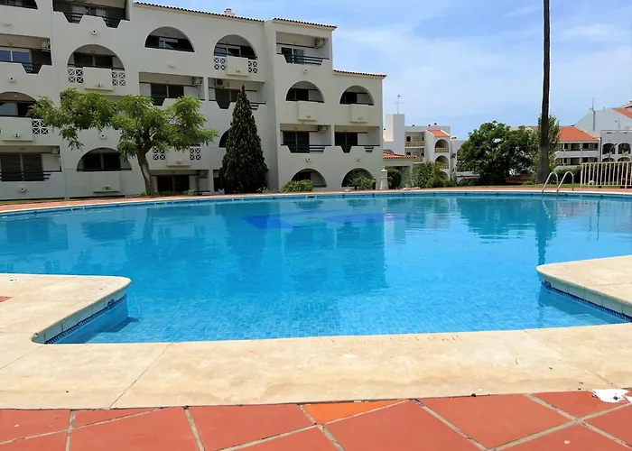 Twins 3 With Pool By Homing Albufeira